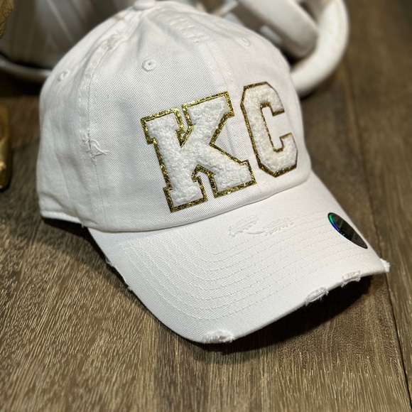 Super cute white KC hat with small white and gold chenille letters - Picture 2 of 6